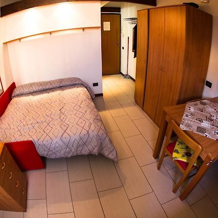 Apartament Mono Rosso Turyn Zewnętrze zdjęcie